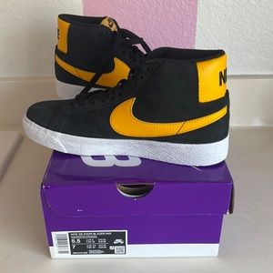 Nike SB Zoom Blazer Mid Unisex Shoes Women’s size 7 Mens 5.5